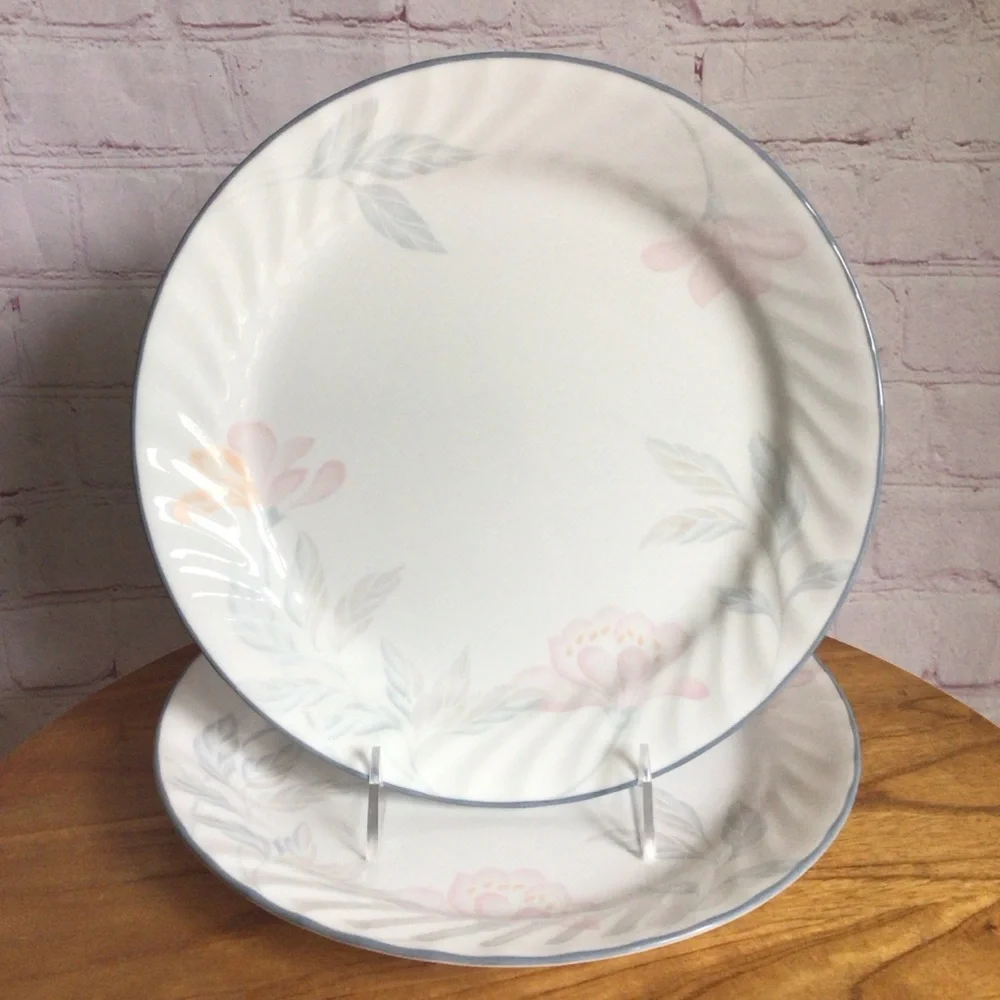 Corelle by Corning Pink Trio Dinner Plates - Set of 2
